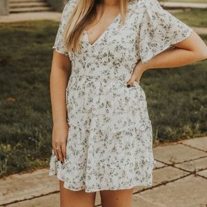 Lulu’s White floral print dress. Size M.